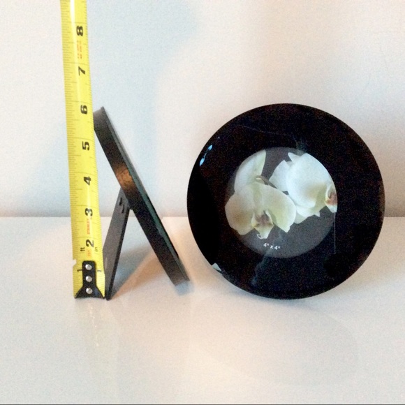 NWOT Set of 2 High Gloss Black Picture Frames - Picture 6 of 7